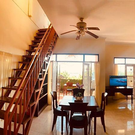 Giri'S Villa Jimbaran Ungasan  Ngoại thất bức ảnh